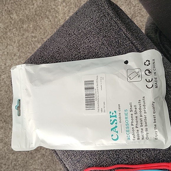 Silicone protective case - Picture 4 of 4